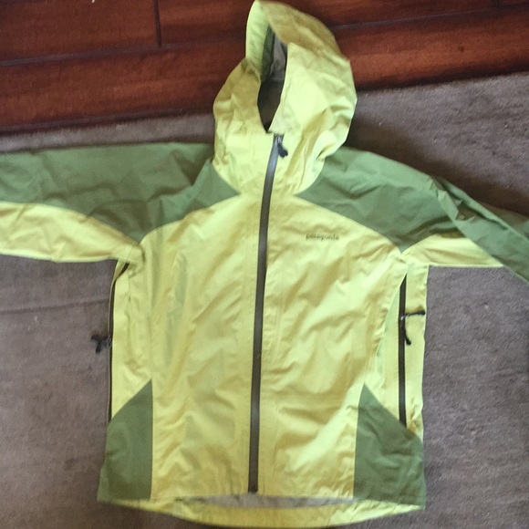Patagonia Jackets & Blazers - Patagonia rain jacket